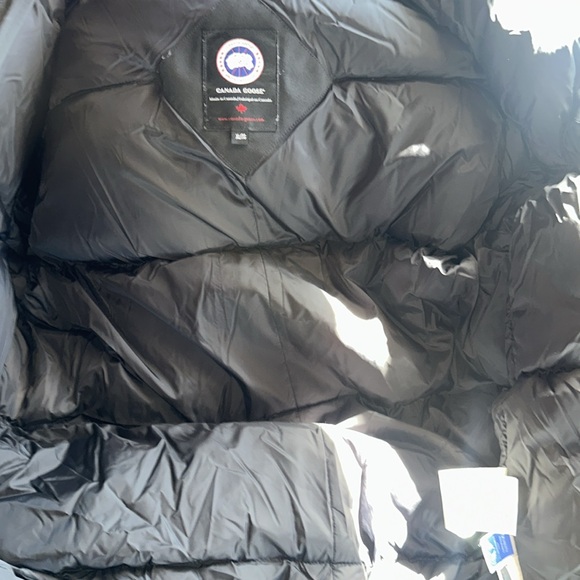 Men’s Canada Goose Chateau Parka with fur hood! - Picture 8 of 10